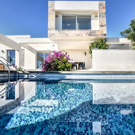 Royale Private Pool Of The Hill Superb Views Villa *